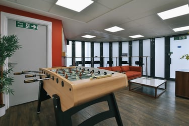 Silver En Suite at iQ Fiveways House, North Road, City Centre, Wolverhampton, WV11HR - Image 2